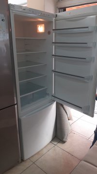yepyeni uzun ve geniş hacimli buzdolabı
