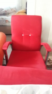 kırmızı tekli sandalye